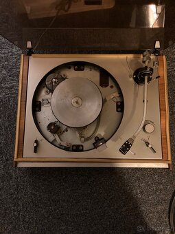 Gramofon Tesla NC440 - 6