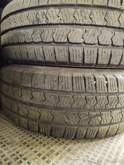 Nové Zimní pneumatiky 205/70 r15c vzorek 9mm - 6