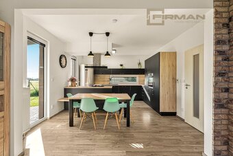 Prodej novostavby rodinného domu 5+kk 178m² v Úvalech. - 6