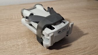 DJI Mini 4 Pro Fly More Combo (DJI RC 2) - 6