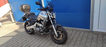 YAMAHA MT03 - 6