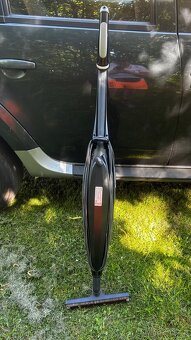 Prodám tyčový vysavač Hoover - 6