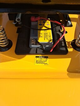 Zahradní traktor Cub Cadet LT2 - 6