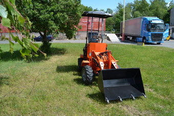 Kloubový naftový nakladač Zethos HT18 4x4 - 6