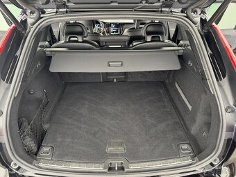 Volvo XC60, D5 AWD AT 173kw - 6