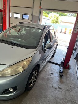 Peugeot 207 SW 1.6 HDI - 6
