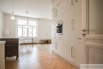 Pronájem světlého a zrekonstruovaného 2+kk 67m2 a sklep 8m2 - 6