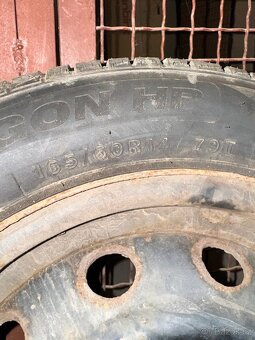 Prodám zimní pneu 165/60 R14 - 6