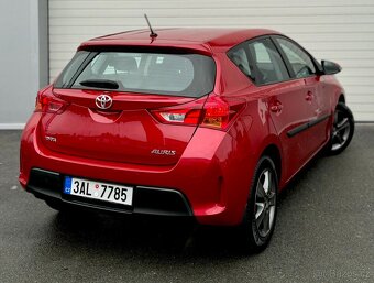 TOYOTA AURIS 1.3 VVT-i 73 kW MANUÁL – 2013 - 6