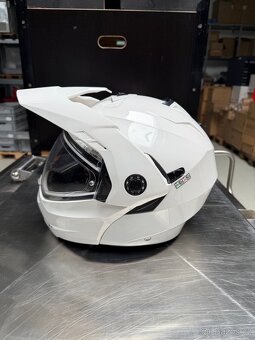 Výklopná helma Caberg M - 6