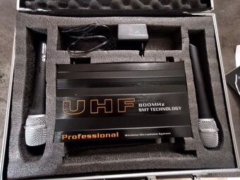 Prodám kytarový set Fender - 6