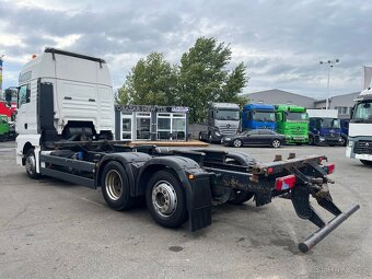 MAN TGA 26.430 BDF 6x2 MANUÁL EURO III - 6