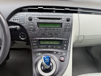Toyota Prius, 2009, 1,8VVTi HSD 100kW, ČR, 1.maj, Automat - 6