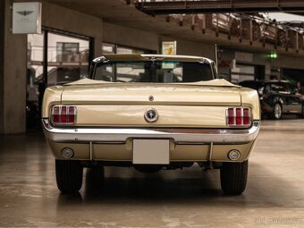 1965 Ford Mustang Convertible - 6