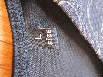 Šaty se vzorem mandaly, vel. M/L, výborný stav - 6