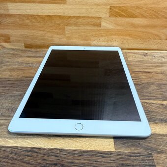 iPad 8 Cellular 128GB, bílý (12 měsíců záruka) - 6