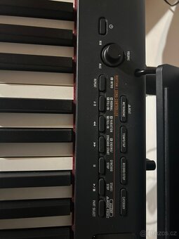 Yamaha PSR-260 keyboard s dynamickou klavesnici - 6