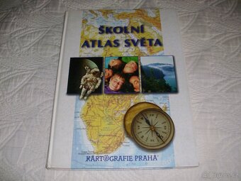 ENCYKLOPEDIE A ŠKOLNÍ ATLASY A PODLOŽKA NA STŮL SVĚT - 6