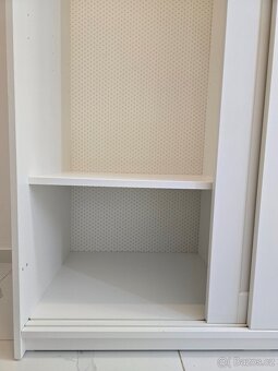 Bílá šatní skříň Ikea HAUGA - jako nová (199x118x55cm) - 6