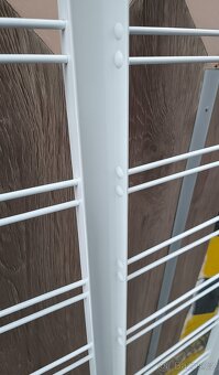 Kovový stojan (žebřík) - 6