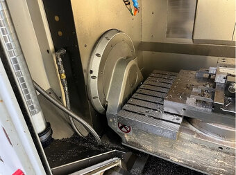 obráběcí centrum 5 osé HERMLE C 40 U - 6