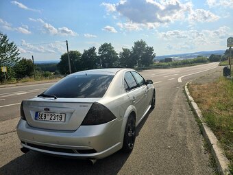 Ford mondeo ST220 - 6