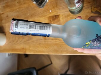 5x ukrajinská vodka + jeden rum - 6