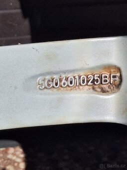 Originál 17", Vw alu kola Dijon. - 6