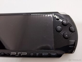 PSP 3000 Piano black - 6