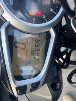 Triumph Street Triple R - 6