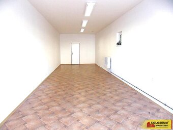Veselí nad Moravou, pronájem obchodní prostory, 43 m², vhodn - 6