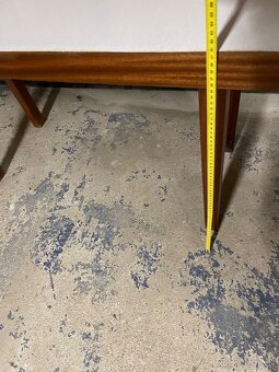 Konferenční stůl - 6