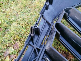 Přední maska (mřížka) Audi Q5 - 6