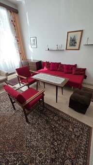 Starožitné skříně a stolky - 6