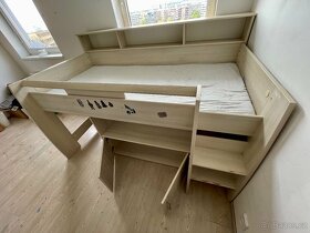 Dětská postel s psacím stolem a matraci - 6
