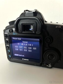 fotoaparát Canon EOS 5D Mark II + příslušenství - 6