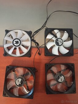 PC skříň zalman s RGB ventilátory a vypalovačkou - 6