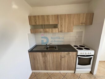 RD se čtyřmi byty - se širokou možností využití - Újezd (okr - 6
