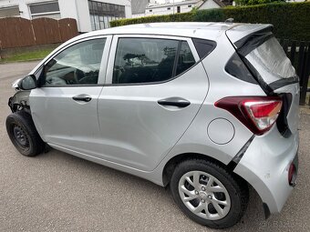 Hyundai i10 1.0 havarované 11tis. km - 6