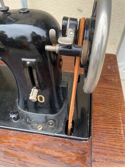 Starožitný šicí stroj Pffaf - 6