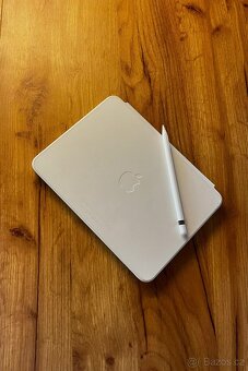 Apple iPad Air (2022) + Magic Keyboard (US) + Apple Pencil - 6