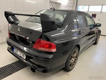Mitsubishi Lancer Evolution VII - 6