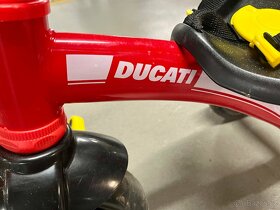 Tříkolka Ducati Chicco (2,5-5 let) - 6
