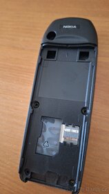 Zachovalý kryt Nokia 6310i + klávesnice - 6