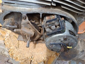 Motor ČZ 175 / 356 nebo skútr ČZ 501 - 6