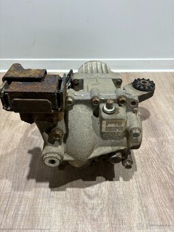 // Zadní dif. Citroen C-Crosser 2.2 HDI // - 6