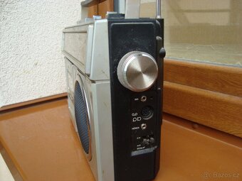 Radiomagnetofon Universum - 6
