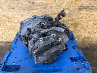 MANUÁLNÍ PŘEVODOVKA 3.0 CDTI OPEL F40 GM 55 354 730 0822680 - 6
