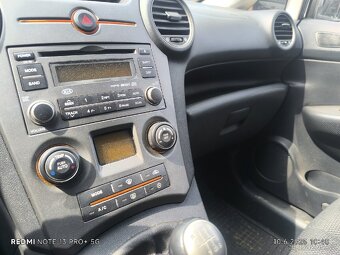 Kia Carens - 6