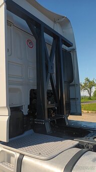 Tahač DAF XF 106 .460 EURO 6 přetypovaný.T1B - TRAKTOR - 6
